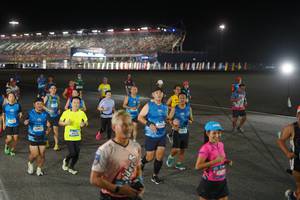 BIB: 4400
                            <button type="button" onclick="openModal(19968791)" class="btn btn-primary btn-sm float-right btn-popup" data-toggle="modal" data-target=".modal-high-quality">
                        <i class="fas fa-shopping-cart"></i> Add to Cart
                    </button>
                                            <button type="button" onclick="isThisMe(19968791, true)" class="btn btn-success btn-sm float-right btn-popup btn-isme hidden" data-toggle="tooltip" data-placement="bottom" title="นี่คือรูปของคุณใช่ไหม คลิกที่นี่เพื่อเอาเข้าอัลบั้ม">
                        <i class="fas fa-plus"></i> Add to album
                    </button>
                    <button type="button" onclick="isThisMe(19968791, false)" class="btn btn-warning btn-sm float-right btn-popup btn-isnotme hidden">
                        <i class="fas fa-ban"></i> Remove from album
                    </button>