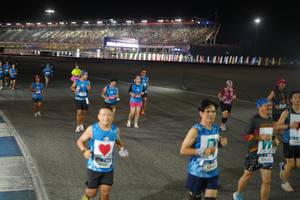 BIB: 42659, 40824
                            <button type="button" onclick="openModal(19975051)" class="btn btn-primary btn-sm float-right btn-popup" data-toggle="modal" data-target=".modal-high-quality">
                        <i class="fas fa-shopping-cart"></i> Add to Cart
                    </button>
                                            <button type="button" onclick="isThisMe(19975051, true)" class="btn btn-success btn-sm float-right btn-popup btn-isme hidden" data-toggle="tooltip" data-placement="bottom" title="นี่คือรูปของคุณใช่ไหม คลิกที่นี่เพื่อเอาเข้าอัลบั้ม">
                        <i class="fas fa-plus"></i> Add to album
                    </button>
                    <button type="button" onclick="isThisMe(19975051, false)" class="btn btn-warning btn-sm float-right btn-popup btn-isnotme hidden">
                        <i class="fas fa-ban"></i> Remove from album
                    </button>