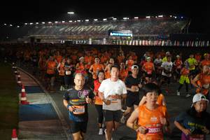 BIB: 22510, 2283, 26533
                            <button type="button" onclick="openModal(19946177)" class="btn btn-primary btn-sm float-right btn-popup" data-toggle="modal" data-target=".modal-high-quality">
                        <i class="fas fa-shopping-cart"></i> Add to Cart
                    </button>
                                            <button type="button" onclick="isThisMe(19946177, true)" class="btn btn-success btn-sm float-right btn-popup btn-isme hidden" data-toggle="tooltip" data-placement="bottom" title="นี่คือรูปของคุณใช่ไหม คลิกที่นี่เพื่อเอาเข้าอัลบั้ม">
                        <i class="fas fa-plus"></i> Add to album
                    </button>
                    <button type="button" onclick="isThisMe(19946177, false)" class="btn btn-warning btn-sm float-right btn-popup btn-isnotme hidden">
                        <i class="fas fa-ban"></i> Remove from album
                    </button>