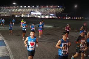 BIB: 2802, 89827
                            <button type="button" onclick="openModal(19975076)" class="btn btn-primary btn-sm float-right btn-popup" data-toggle="modal" data-target=".modal-high-quality">
                        <i class="fas fa-shopping-cart"></i> Add to Cart
                    </button>
                                            <button type="button" onclick="isThisMe(19975076, true)" class="btn btn-success btn-sm float-right btn-popup btn-isme hidden" data-toggle="tooltip" data-placement="bottom" title="นี่คือรูปของคุณใช่ไหม คลิกที่นี่เพื่อเอาเข้าอัลบั้ม">
                        <i class="fas fa-plus"></i> Add to album
                    </button>
                    <button type="button" onclick="isThisMe(19975076, false)" class="btn btn-warning btn-sm float-right btn-popup btn-isnotme hidden">
                        <i class="fas fa-ban"></i> Remove from album
                    </button>