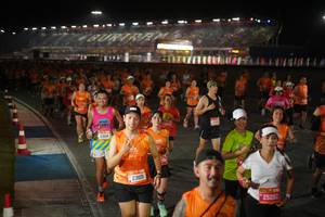 BIB: 23104, 23819, 25252, 26252
                            <button type="button" onclick="openModal(19939832)" class="btn btn-primary btn-sm float-right btn-popup" data-toggle="modal" data-target=".modal-high-quality">
                        <i class="fas fa-shopping-cart"></i> Add to Cart
                    </button>
                                            <button type="button" onclick="isThisMe(19939832, true)" class="btn btn-success btn-sm float-right btn-popup btn-isme hidden" data-toggle="tooltip" data-placement="bottom" title="นี่คือรูปของคุณใช่ไหม คลิกที่นี่เพื่อเอาเข้าอัลบั้ม">
                        <i class="fas fa-plus"></i> Add to album
                    </button>
                    <button type="button" onclick="isThisMe(19939832, false)" class="btn btn-warning btn-sm float-right btn-popup btn-isnotme hidden">
                        <i class="fas fa-ban"></i> Remove from album
                    </button>