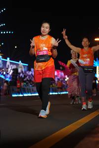 BIB: 26570, 210
                            <button type="button" onclick="openModal(20109463)" class="btn btn-primary btn-sm float-right btn-popup" data-toggle="modal" data-target=".modal-high-quality">
                        <i class="fas fa-shopping-cart"></i> Add to Cart
                    </button>
                                            <button type="button" onclick="isThisMe(20109463, true)" class="btn btn-success btn-sm float-right btn-popup btn-isme hidden" data-toggle="tooltip" data-placement="bottom" title="นี่คือรูปของคุณใช่ไหม คลิกที่นี่เพื่อเอาเข้าอัลบั้ม">
                        <i class="fas fa-plus"></i> Add to album
                    </button>
                    <button type="button" onclick="isThisMe(20109463, false)" class="btn btn-warning btn-sm float-right btn-popup btn-isnotme hidden">
                        <i class="fas fa-ban"></i> Remove from album
                    </button>