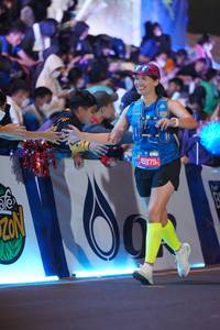 BIB: 45979
                            <button type="button" onclick="openModal(20179946)" class="btn btn-primary btn-sm float-right btn-popup" data-toggle="modal" data-target=".modal-high-quality">
                        <i class="fas fa-shopping-cart"></i> Add to Cart
                    </button>
                                            <button type="button" onclick="isThisMe(20179946, true)" class="btn btn-success btn-sm float-right btn-popup btn-isme hidden" data-toggle="tooltip" data-placement="bottom" title="นี่คือรูปของคุณใช่ไหม คลิกที่นี่เพื่อเอาเข้าอัลบั้ม">
                        <i class="fas fa-plus"></i> Add to album
                    </button>
                    <button type="button" onclick="isThisMe(20179946, false)" class="btn btn-warning btn-sm float-right btn-popup btn-isnotme hidden">
                        <i class="fas fa-ban"></i> Remove from album
                    </button>