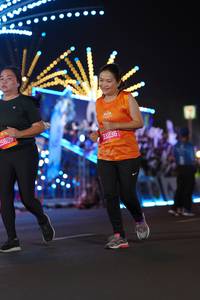 BIB: 25609, 00000, 93236, 200000
                            <button type="button" onclick="openModal(20101583)" class="btn btn-primary btn-sm float-right btn-popup" data-toggle="modal" data-target=".modal-high-quality">
                        <i class="fas fa-shopping-cart"></i> Add to Cart
                    </button>
                                            <button type="button" onclick="isThisMe(20101583, true)" class="btn btn-success btn-sm float-right btn-popup btn-isme hidden" data-toggle="tooltip" data-placement="bottom" title="นี่คือรูปของคุณใช่ไหม คลิกที่นี่เพื่อเอาเข้าอัลบั้ม">
                        <i class="fas fa-plus"></i> Add to album
                    </button>
                    <button type="button" onclick="isThisMe(20101583, false)" class="btn btn-warning btn-sm float-right btn-popup btn-isnotme hidden">
                        <i class="fas fa-ban"></i> Remove from album
                    </button>