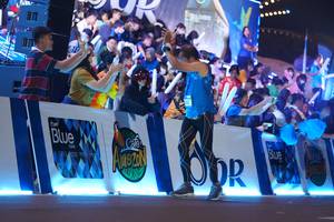 BIB: 5855, 000, 999
                            <button type="button" onclick="openModal(20175304)" class="btn btn-primary btn-sm float-right btn-popup" data-toggle="modal" data-target=".modal-high-quality">
                        <i class="fas fa-shopping-cart"></i> Add to Cart
                    </button>
                                            <button type="button" onclick="isThisMe(20175304, true)" class="btn btn-success btn-sm float-right btn-popup btn-isme hidden" data-toggle="tooltip" data-placement="bottom" title="นี่คือรูปของคุณใช่ไหม คลิกที่นี่เพื่อเอาเข้าอัลบั้ม">
                        <i class="fas fa-plus"></i> Add to album
                    </button>
                    <button type="button" onclick="isThisMe(20175304, false)" class="btn btn-warning btn-sm float-right btn-popup btn-isnotme hidden">
                        <i class="fas fa-ban"></i> Remove from album
                    </button>