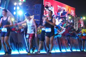 BIB: 
                            <button type="button" onclick="openModal(20176077)" class="btn btn-primary btn-sm float-right btn-popup" data-toggle="modal" data-target=".modal-high-quality">
                        <i class="fas fa-shopping-cart"></i> Add to Cart
                    </button>
                                            <button type="button" onclick="isThisMe(20176077, true)" class="btn btn-success btn-sm float-right btn-popup btn-isme hidden" data-toggle="tooltip" data-placement="bottom" title="นี่คือรูปของคุณใช่ไหม คลิกที่นี่เพื่อเอาเข้าอัลบั้ม">
                        <i class="fas fa-plus"></i> Add to album
                    </button>
                    <button type="button" onclick="isThisMe(20176077, false)" class="btn btn-warning btn-sm float-right btn-popup btn-isnotme hidden">
                        <i class="fas fa-ban"></i> Remove from album
                    </button>