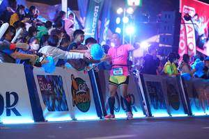 BIB: 4239
                            <button type="button" onclick="openModal(20176805)" class="btn btn-primary btn-sm float-right btn-popup" data-toggle="modal" data-target=".modal-high-quality">
                        <i class="fas fa-shopping-cart"></i> Add to Cart
                    </button>
                                            <button type="button" onclick="isThisMe(20176805, true)" class="btn btn-success btn-sm float-right btn-popup btn-isme hidden" data-toggle="tooltip" data-placement="bottom" title="นี่คือรูปของคุณใช่ไหม คลิกที่นี่เพื่อเอาเข้าอัลบั้ม">
                        <i class="fas fa-plus"></i> Add to album
                    </button>
                    <button type="button" onclick="isThisMe(20176805, false)" class="btn btn-warning btn-sm float-right btn-popup btn-isnotme hidden">
                        <i class="fas fa-ban"></i> Remove from album
                    </button>