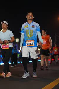 BIB: 25143, 23206
                            <button type="button" onclick="openModal(20102309)" class="btn btn-primary btn-sm float-right btn-popup" data-toggle="modal" data-target=".modal-high-quality">
                        <i class="fas fa-shopping-cart"></i> Add to Cart
                    </button>
                                            <button type="button" onclick="isThisMe(20102309, true)" class="btn btn-success btn-sm float-right btn-popup btn-isme hidden" data-toggle="tooltip" data-placement="bottom" title="นี่คือรูปของคุณใช่ไหม คลิกที่นี่เพื่อเอาเข้าอัลบั้ม">
                        <i class="fas fa-plus"></i> Add to album
                    </button>
                    <button type="button" onclick="isThisMe(20102309, false)" class="btn btn-warning btn-sm float-right btn-popup btn-isnotme hidden">
                        <i class="fas fa-ban"></i> Remove from album
                    </button>