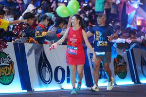 BIB: 40034
                            <button type="button" onclick="openModal(20208732)" class="btn btn-primary btn-sm float-right btn-popup" data-toggle="modal" data-target=".modal-high-quality">
                        <i class="fas fa-shopping-cart"></i> Add to Cart
                    </button>
                                            <button type="button" onclick="isThisMe(20208732, true)" class="btn btn-success btn-sm float-right btn-popup btn-isme hidden" data-toggle="tooltip" data-placement="bottom" title="นี่คือรูปของคุณใช่ไหม คลิกที่นี่เพื่อเอาเข้าอัลบั้ม">
                        <i class="fas fa-plus"></i> Add to album
                    </button>
                    <button type="button" onclick="isThisMe(20208732, false)" class="btn btn-warning btn-sm float-right btn-popup btn-isnotme hidden">
                        <i class="fas fa-ban"></i> Remove from album
                    </button>