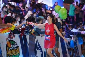 BIB: 323, 409
                            <button type="button" onclick="openModal(20208833)" class="btn btn-primary btn-sm float-right btn-popup" data-toggle="modal" data-target=".modal-high-quality">
                        <i class="fas fa-shopping-cart"></i> Add to Cart
                    </button>
                                            <button type="button" onclick="isThisMe(20208833, true)" class="btn btn-success btn-sm float-right btn-popup btn-isme hidden" data-toggle="tooltip" data-placement="bottom" title="นี่คือรูปของคุณใช่ไหม คลิกที่นี่เพื่อเอาเข้าอัลบั้ม">
                        <i class="fas fa-plus"></i> Add to album
                    </button>
                    <button type="button" onclick="isThisMe(20208833, false)" class="btn btn-warning btn-sm float-right btn-popup btn-isnotme hidden">
                        <i class="fas fa-ban"></i> Remove from album
                    </button>