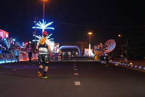 BIB: 222
                            <button type="button" onclick="openModal(20219364)" class="btn btn-primary btn-sm float-right btn-popup" data-toggle="modal" data-target=".modal-high-quality">
                        <i class="fas fa-shopping-cart"></i> Add to Cart
                    </button>
                                            <button type="button" onclick="isThisMe(20219364, true)" class="btn btn-success btn-sm float-right btn-popup btn-isme hidden" data-toggle="tooltip" data-placement="bottom" title="นี่คือรูปของคุณใช่ไหม คลิกที่นี่เพื่อเอาเข้าอัลบั้ม">
                        <i class="fas fa-plus"></i> Add to album
                    </button>
                    <button type="button" onclick="isThisMe(20219364, false)" class="btn btn-warning btn-sm float-right btn-popup btn-isnotme hidden">
                        <i class="fas fa-ban"></i> Remove from album
                    </button>