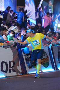 BIB: 46086
                            <button type="button" onclick="openModal(20222537)" class="btn btn-primary btn-sm float-right btn-popup" data-toggle="modal" data-target=".modal-high-quality">
                        <i class="fas fa-shopping-cart"></i> Add to Cart
                    </button>
                                            <button type="button" onclick="isThisMe(20222537, true)" class="btn btn-success btn-sm float-right btn-popup btn-isme hidden" data-toggle="tooltip" data-placement="bottom" title="นี่คือรูปของคุณใช่ไหม คลิกที่นี่เพื่อเอาเข้าอัลบั้ม">
                        <i class="fas fa-plus"></i> Add to album
                    </button>
                    <button type="button" onclick="isThisMe(20222537, false)" class="btn btn-warning btn-sm float-right btn-popup btn-isnotme hidden">
                        <i class="fas fa-ban"></i> Remove from album
                    </button>