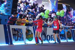 BIB: 5855, 1000
                            <button type="button" onclick="openModal(20208025)" class="btn btn-primary btn-sm float-right btn-popup" data-toggle="modal" data-target=".modal-high-quality">
                        <i class="fas fa-shopping-cart"></i> Add to Cart
                    </button>
                                            <button type="button" onclick="isThisMe(20208025, true)" class="btn btn-success btn-sm float-right btn-popup btn-isme hidden" data-toggle="tooltip" data-placement="bottom" title="นี่คือรูปของคุณใช่ไหม คลิกที่นี่เพื่อเอาเข้าอัลบั้ม">
                        <i class="fas fa-plus"></i> Add to album
                    </button>
                    <button type="button" onclick="isThisMe(20208025, false)" class="btn btn-warning btn-sm float-right btn-popup btn-isnotme hidden">
                        <i class="fas fa-ban"></i> Remove from album
                    </button>