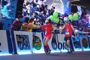 BIB: 000, 5989
                            <button type="button" onclick="openModal(20208110)" class="btn btn-primary btn-sm float-right btn-popup" data-toggle="modal" data-target=".modal-high-quality">
                        <i class="fas fa-shopping-cart"></i> Add to Cart
                    </button>
                                            <button type="button" onclick="isThisMe(20208110, true)" class="btn btn-success btn-sm float-right btn-popup btn-isme hidden" data-toggle="tooltip" data-placement="bottom" title="นี่คือรูปของคุณใช่ไหม คลิกที่นี่เพื่อเอาเข้าอัลบั้ม">
                        <i class="fas fa-plus"></i> Add to album
                    </button>
                    <button type="button" onclick="isThisMe(20208110, false)" class="btn btn-warning btn-sm float-right btn-popup btn-isnotme hidden">
                        <i class="fas fa-ban"></i> Remove from album
                    </button>