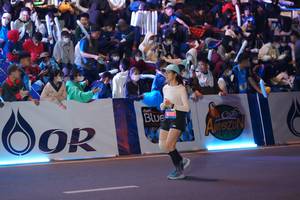 BIB: 725
                            <button type="button" onclick="openModal(20221421)" class="btn btn-primary btn-sm float-right btn-popup" data-toggle="modal" data-target=".modal-high-quality">
                        <i class="fas fa-shopping-cart"></i> Add to Cart
                    </button>
                                            <button type="button" onclick="isThisMe(20221421, true)" class="btn btn-success btn-sm float-right btn-popup btn-isme hidden" data-toggle="tooltip" data-placement="bottom" title="นี่คือรูปของคุณใช่ไหม คลิกที่นี่เพื่อเอาเข้าอัลบั้ม">
                        <i class="fas fa-plus"></i> Add to album
                    </button>
                    <button type="button" onclick="isThisMe(20221421, false)" class="btn btn-warning btn-sm float-right btn-popup btn-isnotme hidden">
                        <i class="fas fa-ban"></i> Remove from album
                    </button>