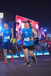 BIB: 
                            <button type="button" onclick="openModal(20213931)" class="btn btn-primary btn-sm float-right btn-popup" data-toggle="modal" data-target=".modal-high-quality">
                        <i class="fas fa-shopping-cart"></i> Add to Cart
                    </button>
                                            <button type="button" onclick="isThisMe(20213931, true)" class="btn btn-success btn-sm float-right btn-popup btn-isme hidden" data-toggle="tooltip" data-placement="bottom" title="นี่คือรูปของคุณใช่ไหม คลิกที่นี่เพื่อเอาเข้าอัลบั้ม">
                        <i class="fas fa-plus"></i> Add to album
                    </button>
                    <button type="button" onclick="isThisMe(20213931, false)" class="btn btn-warning btn-sm float-right btn-popup btn-isnotme hidden">
                        <i class="fas fa-ban"></i> Remove from album
                    </button>