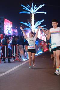 BIB: 45476
                            <button type="button" onclick="openModal(21193736)" class="btn btn-primary btn-sm float-right btn-popup" data-toggle="modal" data-target=".modal-high-quality">
                        <i class="fas fa-shopping-cart"></i> Add to Cart
                    </button>
                                            <button type="button" onclick="isThisMe(21193736, true)" class="btn btn-success btn-sm float-right btn-popup btn-isme hidden" data-toggle="tooltip" data-placement="bottom" title="นี่คือรูปของคุณใช่ไหม คลิกที่นี่เพื่อเอาเข้าอัลบั้ม">
                        <i class="fas fa-plus"></i> Add to album
                    </button>
                    <button type="button" onclick="isThisMe(21193736, false)" class="btn btn-warning btn-sm float-right btn-popup btn-isnotme hidden">
                        <i class="fas fa-ban"></i> Remove from album
                    </button>
