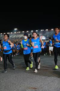 BIB: 02128, 5218, 214
                            <button type="button" onclick="openModal(21094944)" class="btn btn-primary btn-sm float-right btn-popup" data-toggle="modal" data-target=".modal-high-quality">
                        <i class="fas fa-shopping-cart"></i> Add to Cart
                    </button>
                                            <button type="button" onclick="isThisMe(21094944, true)" class="btn btn-success btn-sm float-right btn-popup btn-isme hidden" data-toggle="tooltip" data-placement="bottom" title="นี่คือรูปของคุณใช่ไหม คลิกที่นี่เพื่อเอาเข้าอัลบั้ม">
                        <i class="fas fa-plus"></i> Add to album
                    </button>
                    <button type="button" onclick="isThisMe(21094944, false)" class="btn btn-warning btn-sm float-right btn-popup btn-isnotme hidden">
                        <i class="fas fa-ban"></i> Remove from album
                    </button>