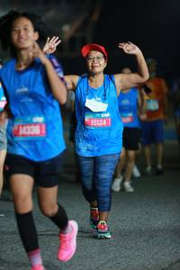 BIB: 14336, 15124, 7200
                            <button type="button" onclick="openModal(21100481)" class="btn btn-primary btn-sm float-right btn-popup" data-toggle="modal" data-target=".modal-high-quality">
                        <i class="fas fa-shopping-cart"></i> Add to Cart
                    </button>
                                            <button type="button" onclick="isThisMe(21100481, true)" class="btn btn-success btn-sm float-right btn-popup btn-isme hidden" data-toggle="tooltip" data-placement="bottom" title="นี่คือรูปของคุณใช่ไหม คลิกที่นี่เพื่อเอาเข้าอัลบั้ม">
                        <i class="fas fa-plus"></i> Add to album
                    </button>
                    <button type="button" onclick="isThisMe(21100481, false)" class="btn btn-warning btn-sm float-right btn-popup btn-isnotme hidden">
                        <i class="fas fa-ban"></i> Remove from album
                    </button>