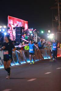 BIB: 42252
                            <button type="button" onclick="openModal(21225502)" class="btn btn-primary btn-sm float-right btn-popup" data-toggle="modal" data-target=".modal-high-quality">
                        <i class="fas fa-shopping-cart"></i> Add to Cart
                    </button>
                                            <button type="button" onclick="isThisMe(21225502, true)" class="btn btn-success btn-sm float-right btn-popup btn-isme hidden" data-toggle="tooltip" data-placement="bottom" title="นี่คือรูปของคุณใช่ไหม คลิกที่นี่เพื่อเอาเข้าอัลบั้ม">
                        <i class="fas fa-plus"></i> Add to album
                    </button>
                    <button type="button" onclick="isThisMe(21225502, false)" class="btn btn-warning btn-sm float-right btn-popup btn-isnotme hidden">
                        <i class="fas fa-ban"></i> Remove from album
                    </button>