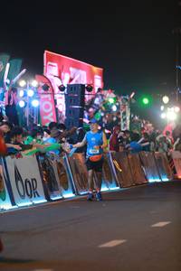 BIB: 100
                            <button type="button" onclick="openModal(21231716)" class="btn btn-primary btn-sm float-right btn-popup" data-toggle="modal" data-target=".modal-high-quality">
                        <i class="fas fa-shopping-cart"></i> Add to Cart
                    </button>
                                            <button type="button" onclick="isThisMe(21231716, true)" class="btn btn-success btn-sm float-right btn-popup btn-isme hidden" data-toggle="tooltip" data-placement="bottom" title="นี่คือรูปของคุณใช่ไหม คลิกที่นี่เพื่อเอาเข้าอัลบั้ม">
                        <i class="fas fa-plus"></i> Add to album
                    </button>
                    <button type="button" onclick="isThisMe(21231716, false)" class="btn btn-warning btn-sm float-right btn-popup btn-isnotme hidden">
                        <i class="fas fa-ban"></i> Remove from album
                    </button>