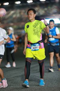 BIB: 42067, 2000
                            <button type="button" onclick="openModal(20934337)" class="btn btn-primary btn-sm float-right btn-popup" data-toggle="modal" data-target=".modal-high-quality">
                        <i class="fas fa-shopping-cart"></i> Add to Cart
                    </button>
                                            <button type="button" onclick="isThisMe(20934337, true)" class="btn btn-success btn-sm float-right btn-popup btn-isme hidden" data-toggle="tooltip" data-placement="bottom" title="นี่คือรูปของคุณใช่ไหม คลิกที่นี่เพื่อเอาเข้าอัลบั้ม">
                        <i class="fas fa-plus"></i> Add to album
                    </button>
                    <button type="button" onclick="isThisMe(20934337, false)" class="btn btn-warning btn-sm float-right btn-popup btn-isnotme hidden">
                        <i class="fas fa-ban"></i> Remove from album
                    </button>