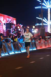 BIB: 42782
                            <button type="button" onclick="openModal(21228587)" class="btn btn-primary btn-sm float-right btn-popup" data-toggle="modal" data-target=".modal-high-quality">
                        <i class="fas fa-shopping-cart"></i> Add to Cart
                    </button>
                                            <button type="button" onclick="isThisMe(21228587, true)" class="btn btn-success btn-sm float-right btn-popup btn-isme hidden" data-toggle="tooltip" data-placement="bottom" title="นี่คือรูปของคุณใช่ไหม คลิกที่นี่เพื่อเอาเข้าอัลบั้ม">
                        <i class="fas fa-plus"></i> Add to album
                    </button>
                    <button type="button" onclick="isThisMe(21228587, false)" class="btn btn-warning btn-sm float-right btn-popup btn-isnotme hidden">
                        <i class="fas fa-ban"></i> Remove from album
                    </button>