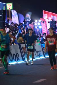 BIB: 800, 77426, 45580
                            <button type="button" onclick="openModal(21233166)" class="btn btn-primary btn-sm float-right btn-popup" data-toggle="modal" data-target=".modal-high-quality">
                        <i class="fas fa-shopping-cart"></i> Add to Cart
                    </button>
                                            <button type="button" onclick="isThisMe(21233166, true)" class="btn btn-success btn-sm float-right btn-popup btn-isme hidden" data-toggle="tooltip" data-placement="bottom" title="นี่คือรูปของคุณใช่ไหม คลิกที่นี่เพื่อเอาเข้าอัลบั้ม">
                        <i class="fas fa-plus"></i> Add to album
                    </button>
                    <button type="button" onclick="isThisMe(21233166, false)" class="btn btn-warning btn-sm float-right btn-popup btn-isnotme hidden">
                        <i class="fas fa-ban"></i> Remove from album
                    </button>