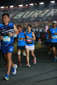 BIB: 105, 13695, 10864, 
                            <button type="button" onclick="openModal(21079477)" class="btn btn-primary btn-sm float-right btn-popup" data-toggle="modal" data-target=".modal-high-quality">
                        <i class="fas fa-shopping-cart"></i> Add to Cart
                    </button>
                                            <button type="button" onclick="isThisMe(21079477, true)" class="btn btn-success btn-sm float-right btn-popup btn-isme hidden" data-toggle="tooltip" data-placement="bottom" title="นี่คือรูปของคุณใช่ไหม คลิกที่นี่เพื่อเอาเข้าอัลบั้ม">
                        <i class="fas fa-plus"></i> Add to album
                    </button>
                    <button type="button" onclick="isThisMe(21079477, false)" class="btn btn-warning btn-sm float-right btn-popup btn-isnotme hidden">
                        <i class="fas fa-ban"></i> Remove from album
                    </button>