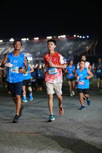 BIB: 10808, 10201, 1984
                            <button type="button" onclick="openModal(21091369)" class="btn btn-primary btn-sm float-right btn-popup" data-toggle="modal" data-target=".modal-high-quality">
                        <i class="fas fa-shopping-cart"></i> Add to Cart
                    </button>
                                            <button type="button" onclick="isThisMe(21091369, true)" class="btn btn-success btn-sm float-right btn-popup btn-isme hidden" data-toggle="tooltip" data-placement="bottom" title="นี่คือรูปของคุณใช่ไหม คลิกที่นี่เพื่อเอาเข้าอัลบั้ม">
                        <i class="fas fa-plus"></i> Add to album
                    </button>
                    <button type="button" onclick="isThisMe(21091369, false)" class="btn btn-warning btn-sm float-right btn-popup btn-isnotme hidden">
                        <i class="fas fa-ban"></i> Remove from album
                    </button>