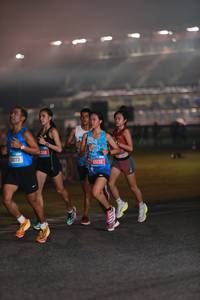 BIB: 0073, 3188, 65132
                            <button type="button" onclick="openModal(21079285)" class="btn btn-primary btn-sm float-right btn-popup" data-toggle="modal" data-target=".modal-high-quality">
                        <i class="fas fa-shopping-cart"></i> Add to Cart
                    </button>
                                            <button type="button" onclick="isThisMe(21079285, true)" class="btn btn-success btn-sm float-right btn-popup btn-isme hidden" data-toggle="tooltip" data-placement="bottom" title="นี่คือรูปของคุณใช่ไหม คลิกที่นี่เพื่อเอาเข้าอัลบั้ม">
                        <i class="fas fa-plus"></i> Add to album
                    </button>
                    <button type="button" onclick="isThisMe(21079285, false)" class="btn btn-warning btn-sm float-right btn-popup btn-isnotme hidden">
                        <i class="fas fa-ban"></i> Remove from album
                    </button>
