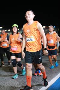 BIB: 67204, 21081
                            <button type="button" onclick="openModal(20987561)" class="btn btn-primary btn-sm float-right btn-popup" data-toggle="modal" data-target=".modal-high-quality">
                        <i class="fas fa-shopping-cart"></i> Add to Cart
                    </button>
                                            <button type="button" onclick="isThisMe(20987561, true)" class="btn btn-success btn-sm float-right btn-popup btn-isme hidden" data-toggle="tooltip" data-placement="bottom" title="นี่คือรูปของคุณใช่ไหม คลิกที่นี่เพื่อเอาเข้าอัลบั้ม">
                        <i class="fas fa-plus"></i> Add to album
                    </button>
                    <button type="button" onclick="isThisMe(20987561, false)" class="btn btn-warning btn-sm float-right btn-popup btn-isnotme hidden">
                        <i class="fas fa-ban"></i> Remove from album
                    </button>
