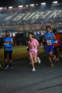 BIB: 10990, 13779, 10565
                            <button type="button" onclick="openModal(21083212)" class="btn btn-primary btn-sm float-right btn-popup" data-toggle="modal" data-target=".modal-high-quality">
                        <i class="fas fa-shopping-cart"></i> Add to Cart
                    </button>
                                            <button type="button" onclick="isThisMe(21083212, true)" class="btn btn-success btn-sm float-right btn-popup btn-isme hidden" data-toggle="tooltip" data-placement="bottom" title="นี่คือรูปของคุณใช่ไหม คลิกที่นี่เพื่อเอาเข้าอัลบั้ม">
                        <i class="fas fa-plus"></i> Add to album
                    </button>
                    <button type="button" onclick="isThisMe(21083212, false)" class="btn btn-warning btn-sm float-right btn-popup btn-isnotme hidden">
                        <i class="fas fa-ban"></i> Remove from album
                    </button>