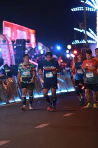BIB: 42523, 43573, 880
                            <button type="button" onclick="openModal(21199925)" class="btn btn-primary btn-sm float-right btn-popup" data-toggle="modal" data-target=".modal-high-quality">
                        <i class="fas fa-shopping-cart"></i> Add to Cart
                    </button>
                                            <button type="button" onclick="isThisMe(21199925, true)" class="btn btn-success btn-sm float-right btn-popup btn-isme hidden" data-toggle="tooltip" data-placement="bottom" title="นี่คือรูปของคุณใช่ไหม คลิกที่นี่เพื่อเอาเข้าอัลบั้ม">
                        <i class="fas fa-plus"></i> Add to album
                    </button>
                    <button type="button" onclick="isThisMe(21199925, false)" class="btn btn-warning btn-sm float-right btn-popup btn-isnotme hidden">
                        <i class="fas fa-ban"></i> Remove from album
                    </button>