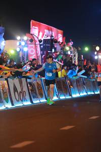 BIB: 26822
                            <button type="button" onclick="openModal(21230023)" class="btn btn-primary btn-sm float-right btn-popup" data-toggle="modal" data-target=".modal-high-quality">
                        <i class="fas fa-shopping-cart"></i> Add to Cart
                    </button>
                                            <button type="button" onclick="isThisMe(21230023, true)" class="btn btn-success btn-sm float-right btn-popup btn-isme hidden" data-toggle="tooltip" data-placement="bottom" title="นี่คือรูปของคุณใช่ไหม คลิกที่นี่เพื่อเอาเข้าอัลบั้ม">
                        <i class="fas fa-plus"></i> Add to album
                    </button>
                    <button type="button" onclick="isThisMe(21230023, false)" class="btn btn-warning btn-sm float-right btn-popup btn-isnotme hidden">
                        <i class="fas fa-ban"></i> Remove from album
                    </button>