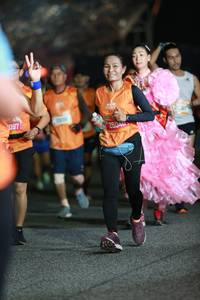 BIB: 097, 25040
                            <button type="button" onclick="openModal(20992723)" class="btn btn-primary btn-sm float-right btn-popup" data-toggle="modal" data-target=".modal-high-quality">
                        <i class="fas fa-shopping-cart"></i> Add to Cart
                    </button>
                                            <button type="button" onclick="isThisMe(20992723, true)" class="btn btn-success btn-sm float-right btn-popup btn-isme hidden" data-toggle="tooltip" data-placement="bottom" title="นี่คือรูปของคุณใช่ไหม คลิกที่นี่เพื่อเอาเข้าอัลบั้ม">
                        <i class="fas fa-plus"></i> Add to album
                    </button>
                    <button type="button" onclick="isThisMe(20992723, false)" class="btn btn-warning btn-sm float-right btn-popup btn-isnotme hidden">
                        <i class="fas fa-ban"></i> Remove from album
                    </button>