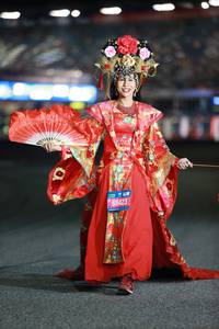 BIB: 68423
                            <button type="button" onclick="openModal(20958389)" class="btn btn-primary btn-sm float-right btn-popup" data-toggle="modal" data-target=".modal-high-quality">
                        <i class="fas fa-shopping-cart"></i> Add to Cart
                    </button>
                                            <button type="button" onclick="isThisMe(20958389, true)" class="btn btn-success btn-sm float-right btn-popup btn-isme hidden" data-toggle="tooltip" data-placement="bottom" title="นี่คือรูปของคุณใช่ไหม คลิกที่นี่เพื่อเอาเข้าอัลบั้ม">
                        <i class="fas fa-plus"></i> Add to album
                    </button>
                    <button type="button" onclick="isThisMe(20958389, false)" class="btn btn-warning btn-sm float-right btn-popup btn-isnotme hidden">
                        <i class="fas fa-ban"></i> Remove from album
                    </button>