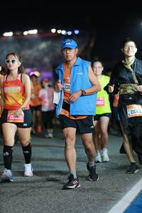 BIB: 25538, 231, 21065, 
                            <button type="button" onclick="openModal(20991898)" class="btn btn-primary btn-sm float-right btn-popup" data-toggle="modal" data-target=".modal-high-quality">
                        <i class="fas fa-shopping-cart"></i> Add to Cart
                    </button>
                                            <button type="button" onclick="isThisMe(20991898, true)" class="btn btn-success btn-sm float-right btn-popup btn-isme hidden" data-toggle="tooltip" data-placement="bottom" title="นี่คือรูปของคุณใช่ไหม คลิกที่นี่เพื่อเอาเข้าอัลบั้ม">
                        <i class="fas fa-plus"></i> Add to album
                    </button>
                    <button type="button" onclick="isThisMe(20991898, false)" class="btn btn-warning btn-sm float-right btn-popup btn-isnotme hidden">
                        <i class="fas fa-ban"></i> Remove from album
                    </button>