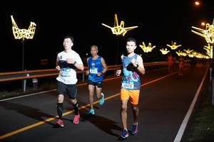 BIB: 40476
                            <button type="button" onclick="openModal(19832736)" class="btn btn-primary btn-sm float-right btn-popup" data-toggle="modal" data-target=".modal-high-quality">
                        <i class="fas fa-shopping-cart"></i> Add to Cart
                    </button>
                                            <button type="button" onclick="isThisMe(19832736, true)" class="btn btn-success btn-sm float-right btn-popup btn-isme hidden" data-toggle="tooltip" data-placement="bottom" title="นี่คือรูปของคุณใช่ไหม คลิกที่นี่เพื่อเอาเข้าอัลบั้ม">
                        <i class="fas fa-plus"></i> Add to album
                    </button>
                    <button type="button" onclick="isThisMe(19832736, false)" class="btn btn-warning btn-sm float-right btn-popup btn-isnotme hidden">
                        <i class="fas fa-ban"></i> Remove from album
                    </button>