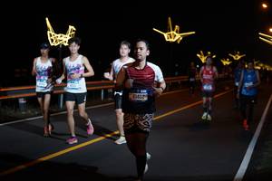 BIB: 61402, 1200, 1800
                            <button type="button" onclick="openModal(20478144)" class="btn btn-primary btn-sm float-right btn-popup" data-toggle="modal" data-target=".modal-high-quality">
                        <i class="fas fa-shopping-cart"></i> Add to Cart
                    </button>
                                            <button type="button" onclick="isThisMe(20478144, true)" class="btn btn-success btn-sm float-right btn-popup btn-isme hidden" data-toggle="tooltip" data-placement="bottom" title="นี่คือรูปของคุณใช่ไหม คลิกที่นี่เพื่อเอาเข้าอัลบั้ม">
                        <i class="fas fa-plus"></i> Add to album
                    </button>
                    <button type="button" onclick="isThisMe(20478144, false)" class="btn btn-warning btn-sm float-right btn-popup btn-isnotme hidden">
                        <i class="fas fa-ban"></i> Remove from album
                    </button>