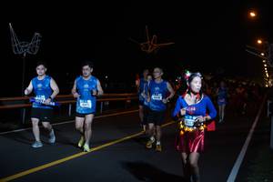 BIB: 43472, 41048, 4317
                            <button type="button" onclick="openModal(20015374)" class="btn btn-primary btn-sm float-right btn-popup" data-toggle="modal" data-target=".modal-high-quality">
                        <i class="fas fa-shopping-cart"></i> Add to Cart
                    </button>
                                            <button type="button" onclick="isThisMe(20015374, true)" class="btn btn-success btn-sm float-right btn-popup btn-isme hidden" data-toggle="tooltip" data-placement="bottom" title="นี่คือรูปของคุณใช่ไหม คลิกที่นี่เพื่อเอาเข้าอัลบั้ม">
                        <i class="fas fa-plus"></i> Add to album
                    </button>
                    <button type="button" onclick="isThisMe(20015374, false)" class="btn btn-warning btn-sm float-right btn-popup btn-isnotme hidden">
                        <i class="fas fa-ban"></i> Remove from album
                    </button>