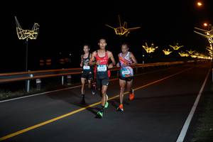 BIB: 40456, 42858
                            <button type="button" onclick="openModal(20294717)" class="btn btn-primary btn-sm float-right btn-popup" data-toggle="modal" data-target=".modal-high-quality">
                        <i class="fas fa-shopping-cart"></i> Add to Cart
                    </button>
                                            <button type="button" onclick="isThisMe(20294717, true)" class="btn btn-success btn-sm float-right btn-popup btn-isme hidden" data-toggle="tooltip" data-placement="bottom" title="นี่คือรูปของคุณใช่ไหม คลิกที่นี่เพื่อเอาเข้าอัลบั้ม">
                        <i class="fas fa-plus"></i> Add to album
                    </button>
                    <button type="button" onclick="isThisMe(20294717, false)" class="btn btn-warning btn-sm float-right btn-popup btn-isnotme hidden">
                        <i class="fas fa-ban"></i> Remove from album
                    </button>