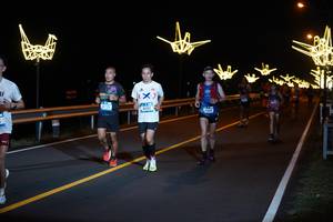 BIB: 0733, 48232, 18965
                            <button type="button" onclick="openModal(20423391)" class="btn btn-primary btn-sm float-right btn-popup" data-toggle="modal" data-target=".modal-high-quality">
                        <i class="fas fa-shopping-cart"></i> Add to Cart
                    </button>
                                            <button type="button" onclick="isThisMe(20423391, true)" class="btn btn-success btn-sm float-right btn-popup btn-isme hidden" data-toggle="tooltip" data-placement="bottom" title="นี่คือรูปของคุณใช่ไหม คลิกที่นี่เพื่อเอาเข้าอัลบั้ม">
                        <i class="fas fa-plus"></i> Add to album
                    </button>
                    <button type="button" onclick="isThisMe(20423391, false)" class="btn btn-warning btn-sm float-right btn-popup btn-isnotme hidden">
                        <i class="fas fa-ban"></i> Remove from album
                    </button>