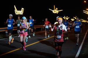 BIB: 402, 42561, 42839
                            <button type="button" onclick="openModal(20480549)" class="btn btn-primary btn-sm float-right btn-popup" data-toggle="modal" data-target=".modal-high-quality">
                        <i class="fas fa-shopping-cart"></i> Add to Cart
                    </button>
                                            <button type="button" onclick="isThisMe(20480549, true)" class="btn btn-success btn-sm float-right btn-popup btn-isme hidden" data-toggle="tooltip" data-placement="bottom" title="นี่คือรูปของคุณใช่ไหม คลิกที่นี่เพื่อเอาเข้าอัลบั้ม">
                        <i class="fas fa-plus"></i> Add to album
                    </button>
                    <button type="button" onclick="isThisMe(20480549, false)" class="btn btn-warning btn-sm float-right btn-popup btn-isnotme hidden">
                        <i class="fas fa-ban"></i> Remove from album
                    </button>
