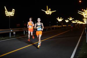 BIB: 40120
                            <button type="button" onclick="openModal(20363116)" class="btn btn-primary btn-sm float-right btn-popup" data-toggle="modal" data-target=".modal-high-quality">
                        <i class="fas fa-shopping-cart"></i> Add to Cart
                    </button>
                                            <button type="button" onclick="isThisMe(20363116, true)" class="btn btn-success btn-sm float-right btn-popup btn-isme hidden" data-toggle="tooltip" data-placement="bottom" title="นี่คือรูปของคุณใช่ไหม คลิกที่นี่เพื่อเอาเข้าอัลบั้ม">
                        <i class="fas fa-plus"></i> Add to album
                    </button>
                    <button type="button" onclick="isThisMe(20363116, false)" class="btn btn-warning btn-sm float-right btn-popup btn-isnotme hidden">
                        <i class="fas fa-ban"></i> Remove from album
                    </button>