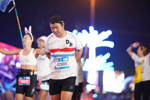 BIB: 45372, 42909
                            <button type="button" onclick="openModal(21582443)" class="btn btn-primary btn-sm float-right btn-popup" data-toggle="modal" data-target=".modal-high-quality">
                        <i class="fas fa-shopping-cart"></i> Add to Cart
                    </button>
                                            <button type="button" onclick="isThisMe(21582443, true)" class="btn btn-success btn-sm float-right btn-popup btn-isme hidden" data-toggle="tooltip" data-placement="bottom" title="นี่คือรูปของคุณใช่ไหม คลิกที่นี่เพื่อเอาเข้าอัลบั้ม">
                        <i class="fas fa-plus"></i> Add to album
                    </button>
                    <button type="button" onclick="isThisMe(21582443, false)" class="btn btn-warning btn-sm float-right btn-popup btn-isnotme hidden">
                        <i class="fas fa-ban"></i> Remove from album
                    </button>