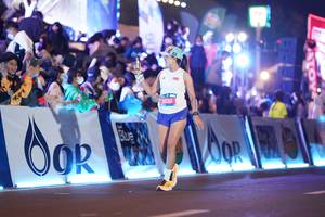 BIB: 45312
                            <button type="button" onclick="openModal(21564677)" class="btn btn-primary btn-sm float-right btn-popup" data-toggle="modal" data-target=".modal-high-quality">
                        <i class="fas fa-shopping-cart"></i> Add to Cart
                    </button>
                                            <button type="button" onclick="isThisMe(21564677, true)" class="btn btn-success btn-sm float-right btn-popup btn-isme hidden" data-toggle="tooltip" data-placement="bottom" title="นี่คือรูปของคุณใช่ไหม คลิกที่นี่เพื่อเอาเข้าอัลบั้ม">
                        <i class="fas fa-plus"></i> Add to album
                    </button>
                    <button type="button" onclick="isThisMe(21564677, false)" class="btn btn-warning btn-sm float-right btn-popup btn-isnotme hidden">
                        <i class="fas fa-ban"></i> Remove from album
                    </button>