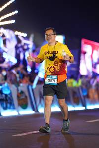 BIB: 0000, 43971
                            <button type="button" onclick="openModal(21567735)" class="btn btn-primary btn-sm float-right btn-popup" data-toggle="modal" data-target=".modal-high-quality">
                        <i class="fas fa-shopping-cart"></i> Add to Cart
                    </button>
                                            <button type="button" onclick="isThisMe(21567735, true)" class="btn btn-success btn-sm float-right btn-popup btn-isme hidden" data-toggle="tooltip" data-placement="bottom" title="นี่คือรูปของคุณใช่ไหม คลิกที่นี่เพื่อเอาเข้าอัลบั้ม">
                        <i class="fas fa-plus"></i> Add to album
                    </button>
                    <button type="button" onclick="isThisMe(21567735, false)" class="btn btn-warning btn-sm float-right btn-popup btn-isnotme hidden">
                        <i class="fas fa-ban"></i> Remove from album
                    </button>