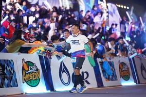 BIB: 0000, 4222
                            <button type="button" onclick="openModal(21584932)" class="btn btn-primary btn-sm float-right btn-popup" data-toggle="modal" data-target=".modal-high-quality">
                        <i class="fas fa-shopping-cart"></i> Add to Cart
                    </button>
                                            <button type="button" onclick="isThisMe(21584932, true)" class="btn btn-success btn-sm float-right btn-popup btn-isme hidden" data-toggle="tooltip" data-placement="bottom" title="นี่คือรูปของคุณใช่ไหม คลิกที่นี่เพื่อเอาเข้าอัลบั้ม">
                        <i class="fas fa-plus"></i> Add to album
                    </button>
                    <button type="button" onclick="isThisMe(21584932, false)" class="btn btn-warning btn-sm float-right btn-popup btn-isnotme hidden">
                        <i class="fas fa-ban"></i> Remove from album
                    </button>