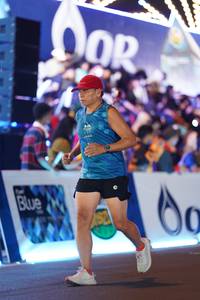 BIB: 06140
                            <button type="button" onclick="openModal(21545188)" class="btn btn-primary btn-sm float-right btn-popup" data-toggle="modal" data-target=".modal-high-quality">
                        <i class="fas fa-shopping-cart"></i> Add to Cart
                    </button>
                                            <button type="button" onclick="isThisMe(21545188, true)" class="btn btn-success btn-sm float-right btn-popup btn-isme hidden" data-toggle="tooltip" data-placement="bottom" title="นี่คือรูปของคุณใช่ไหม คลิกที่นี่เพื่อเอาเข้าอัลบั้ม">
                        <i class="fas fa-plus"></i> Add to album
                    </button>
                    <button type="button" onclick="isThisMe(21545188, false)" class="btn btn-warning btn-sm float-right btn-popup btn-isnotme hidden">
                        <i class="fas fa-ban"></i> Remove from album
                    </button>